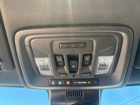 Used 2024 Chevrolet Silverado 1500 High Country w/ Technology Package AWD/4WD image 28