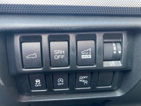 Used 2020 Subaru Forester Limited w/ Popular Package #3 AWD/4WD image 17