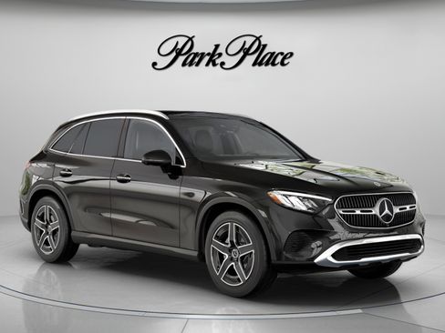 Used 2026 Mercedes-Benz GLC 300 4MATIC image 31