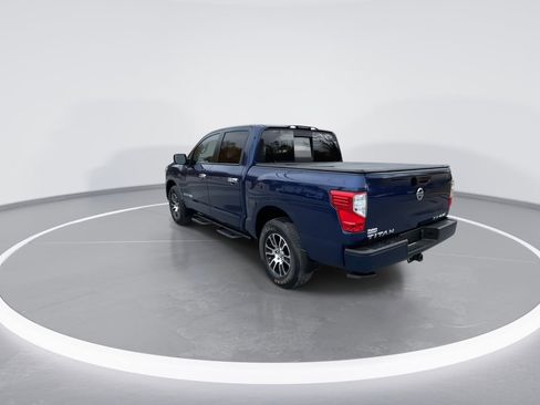 Used 2021 Nissan Titan SV w/ SV Convenience Package image 14