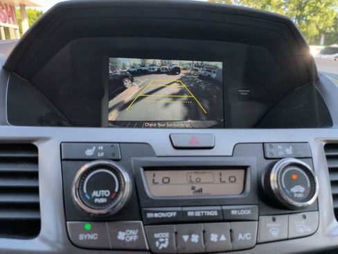 Used 2015 Honda Odyssey EX-L image 16