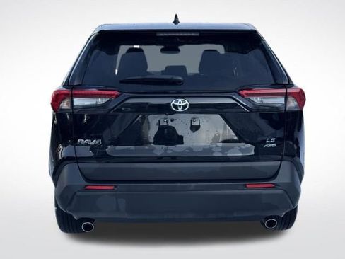 Used 2024 Toyota RAV4 LE image 7