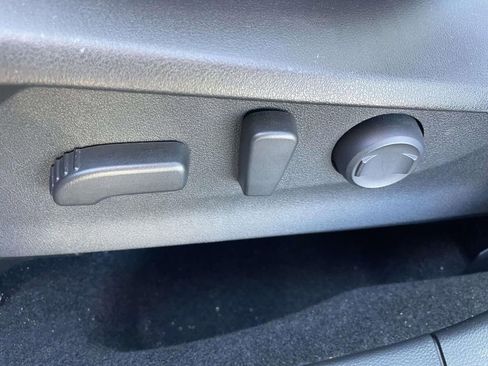 Used 2019 Subaru Forester Premium w/ All-Weather Package image 14