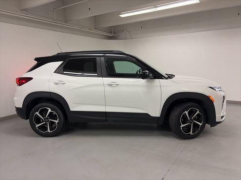 Used 2023 Chevrolet TrailBlazer RS w/ Convenience Package AWD/4WD image 7