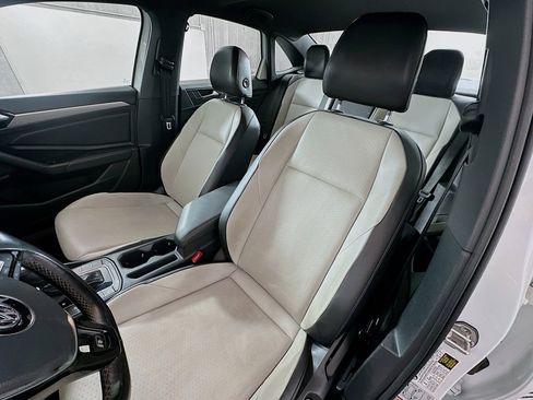 Used 2019 Volkswagen Jetta R-Line image 20