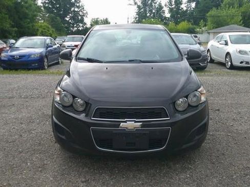 Used 2015 Chevrolet Sonic LT FWD image 10