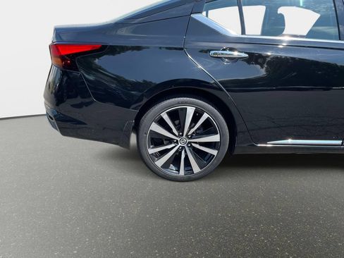 Used 2019 Nissan Altima 2.5 Platinum AWD/4WD image 7