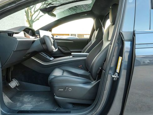 Used 2023 Tesla Model X Plaid image 52