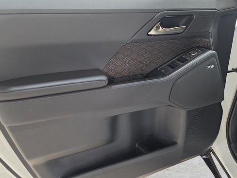 New 2026 Lexus GX 550 AWD/4WD image 11