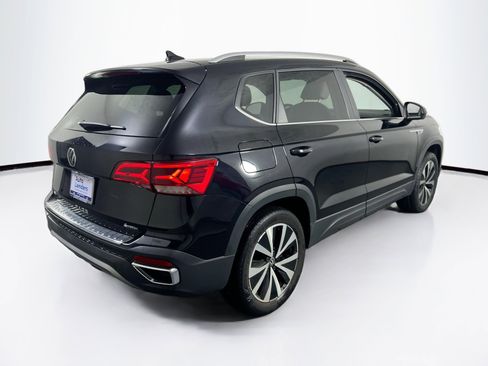 Used 2023 Volkswagen Taos SE image 5