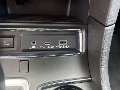 New 2026 Subaru Ascent Limited AWD/4WD image 38