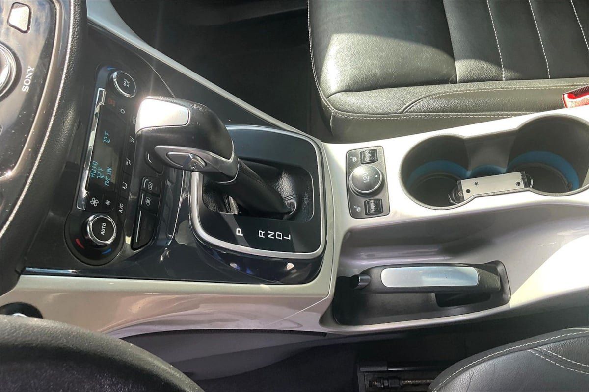 Used 2013 Ford C-MAX Energi SEL FWD image 17