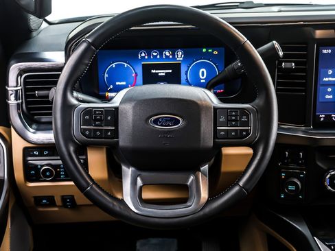 Used 2024 Ford F250 Lariat w/ Chrome Package image 19