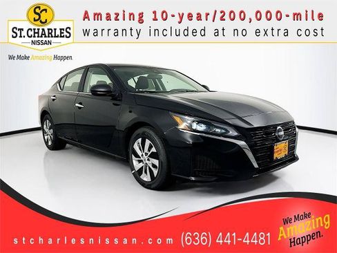 Certified 2025 Nissan Altima 2.5 S FWD image 1