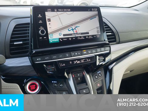 Used 2025 Honda Odyssey Elite image 29