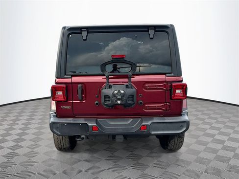 Used 2021 Jeep Wrangler Unlimited Sahara image 7