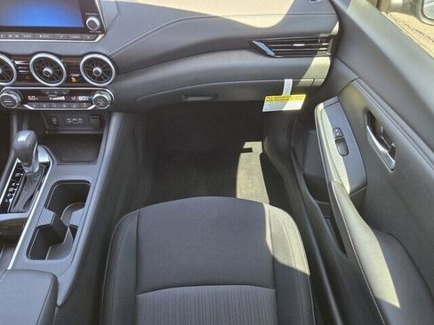 New 2025 Nissan Sentra SV w/ All-Weather Package image 32