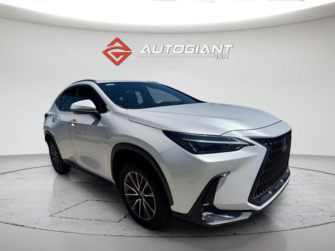 Used 2024 Lexus NX 250 FWD w/ Towing Package (2000 Lbs) image 9