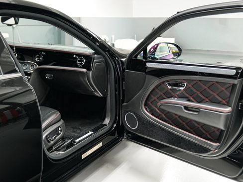 Used 2013 Bentley Mulsanne image 41