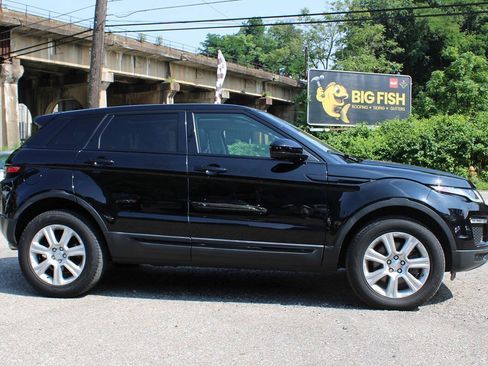 Used 2018 Land Rover Range Rover Evoque SE Premium AWD/4WD image 8
