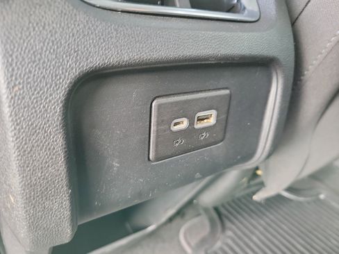 Used 2020 Chevrolet Blazer LT image 19