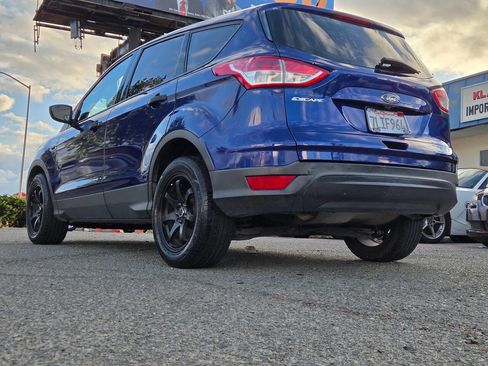 Used 2015 Ford Escape S FWD image 17