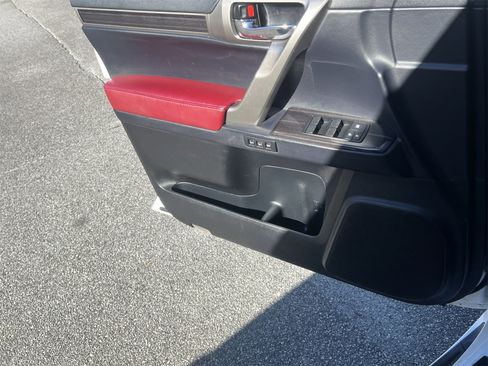 Used 2021 Lexus GX 460 Premium w/ Premium Package image 15