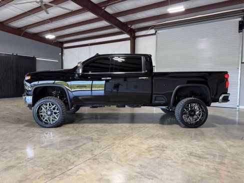 Used 2022 Chevrolet Silverado 2500 LTZ image 8