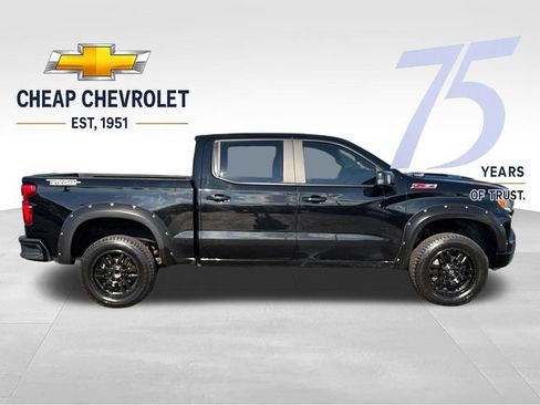 Used 2024 Chevrolet Silverado 1500 LT Trail Boss w/ Convenience Package II AWD/4WD image 6