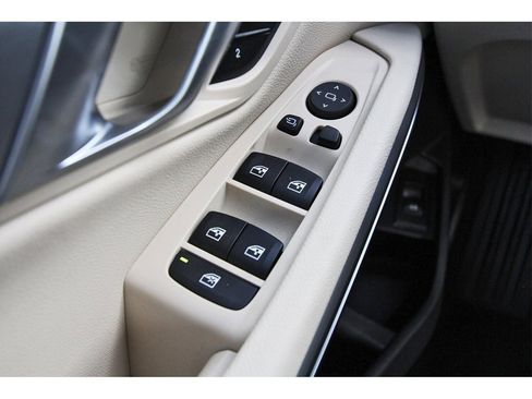 Used 2022 BMW 330i xDrive Sedan w/ Driving Assistance Package image 20