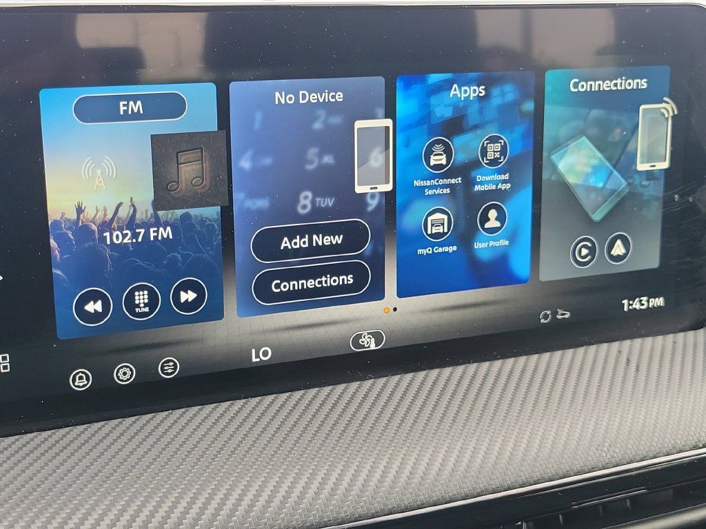 Certified 2026 Nissan Kicks SR FWD image 34