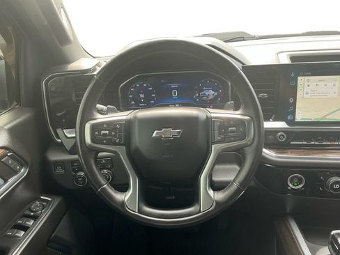 Used 2022 Chevrolet Silverado 1500 LT Trail Boss AWD/4WD image 18