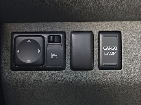 Used 2019 Nissan Frontier SV RWD image 16
