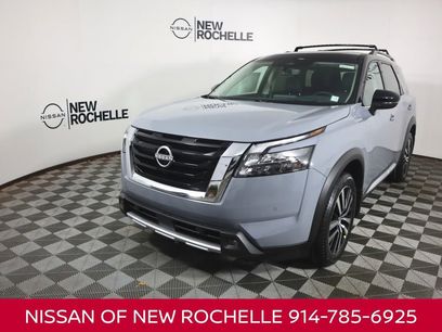 New 2025 Nissan Pathfinder Platinum w/ Lighting Package (N92)