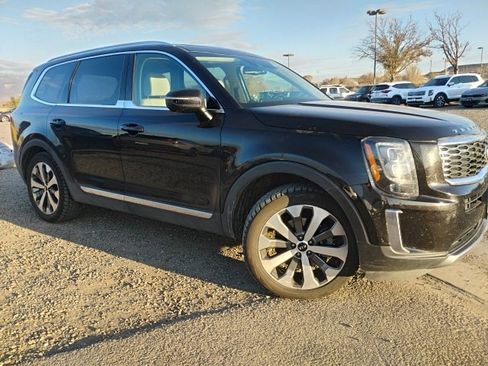 Used 2021 Kia Telluride EX w/ EX Premium Package image 4