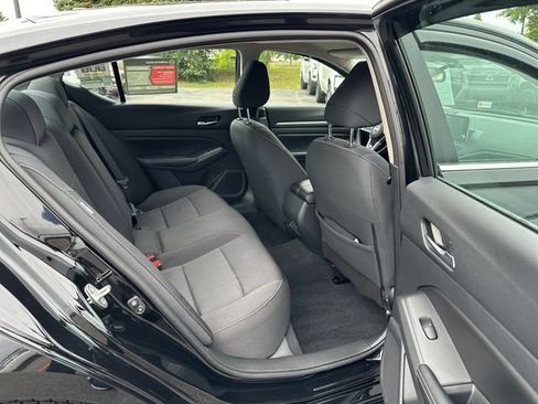 Used 2022 Nissan Altima 2.5 SV AWD/4WD image 31