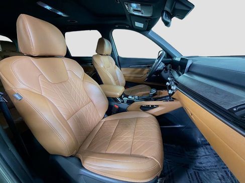 Used 2025 Kia Telluride EX X-Line image 32