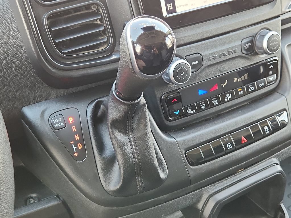 Used 2025 RAM ProMaster 2500 w/ Convenience Group FWD image 20