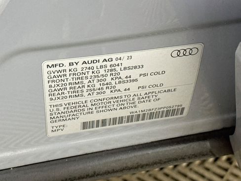 Used 2023 Audi Q4 e-tron Prestige AWD/4WD image 31