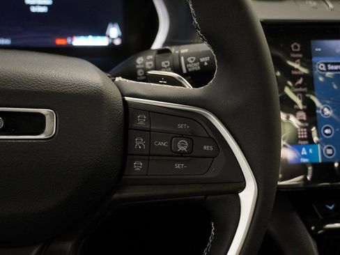 New 2026 Jeep Grand Cherokee Limited w/ Limited Altitude Package image 25