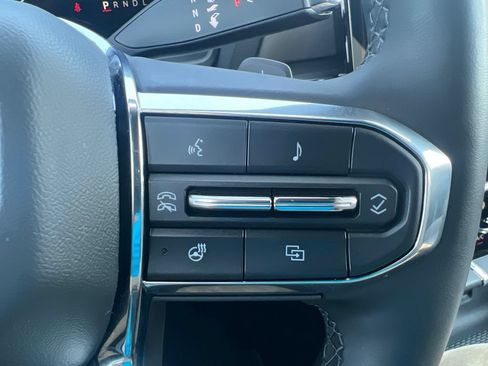 Used 2025 GMC Terrain Elevation FWD image 11