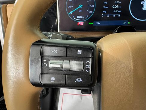 Used 2024 Hyundai Santa Fe Limited AWD/4WD image 15