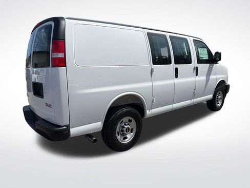 New 2026 GMC Savana 2500 w/ Driver Convenience Package RWD image 5