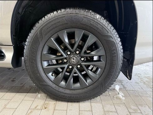 Used 2021 Lexus GX 460 Premium image 15