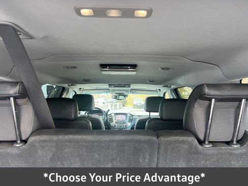Used 2018 Chevrolet Suburban LT image 17