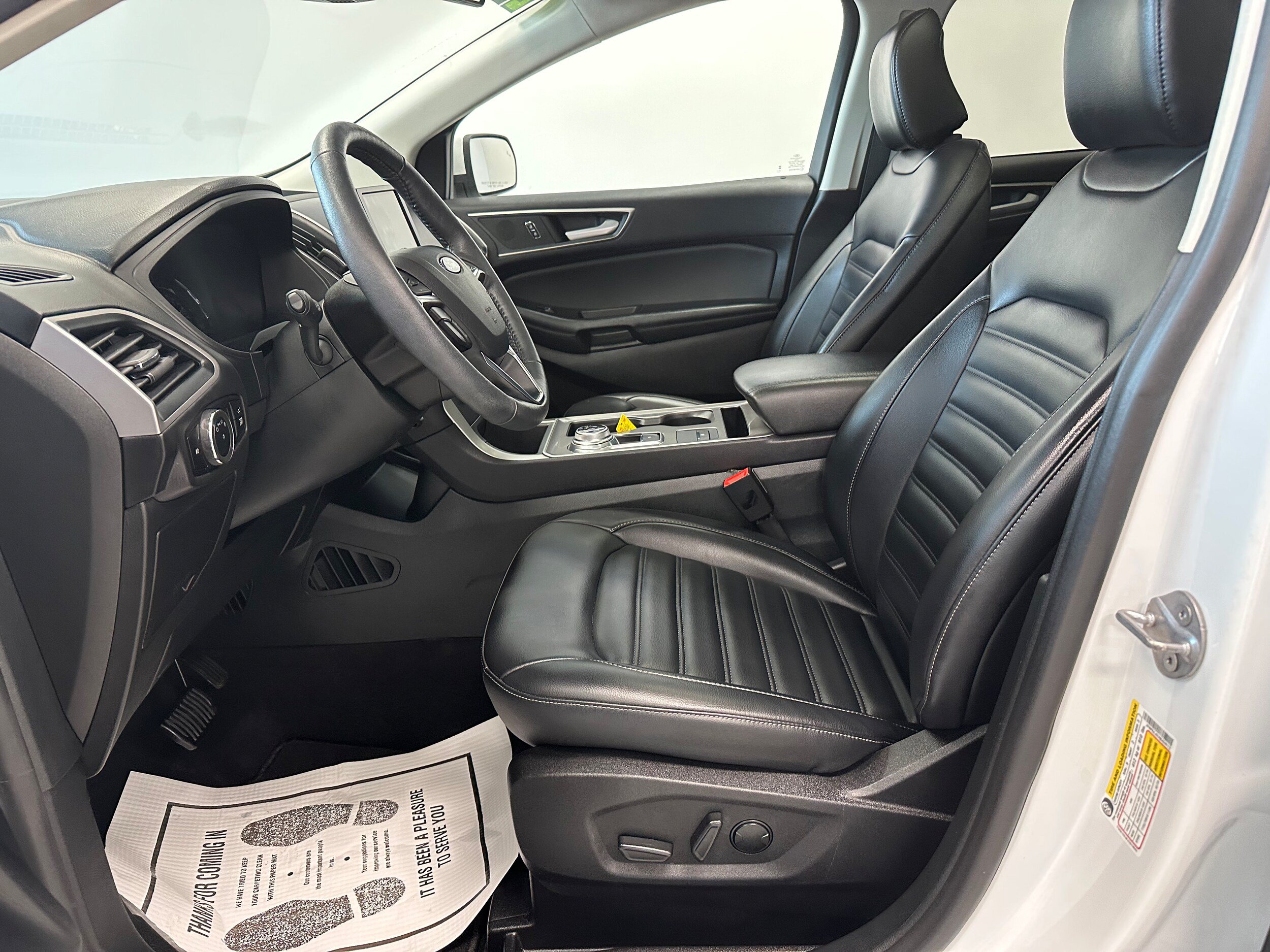 Used 2024 Ford Edge SEL w/ Convenience Package AWD/4WD image 10