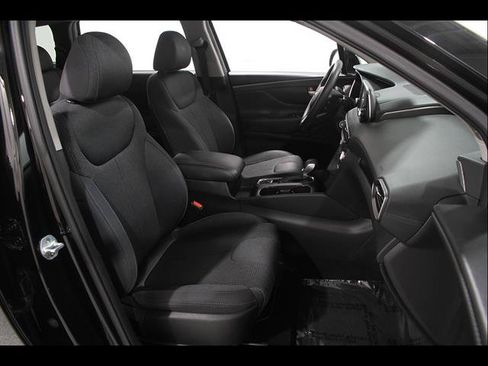 Used 2019 Hyundai Santa Fe SE AWD/4WD image 16