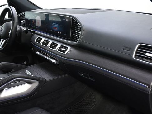 Used 2020 Mercedes-Benz GLS 580 4MATIC image 15