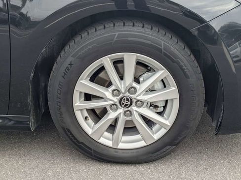 Used 2025 Toyota Camry LE image 11