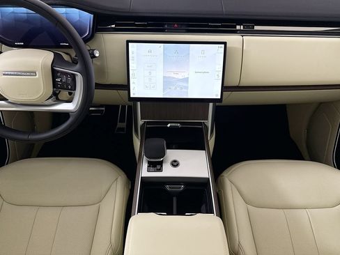 New 2026 Land Rover Range Rover Long Wheelbase SE AWD/4WD image 14